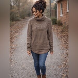 Eight Eight Eight Taupe cable knit 100% cotton Turtleneck Sweater M